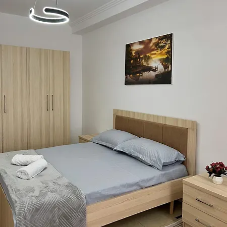 Tirana City Rental Apartments 티라나